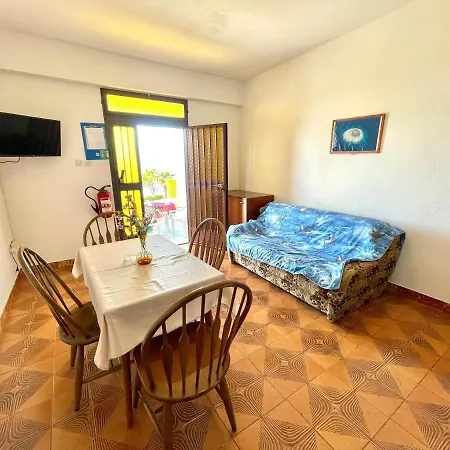 Apartmani Luky Dramalj Exterior foto