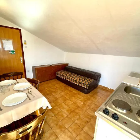 Apartmani Luky Dramalj Exterior foto