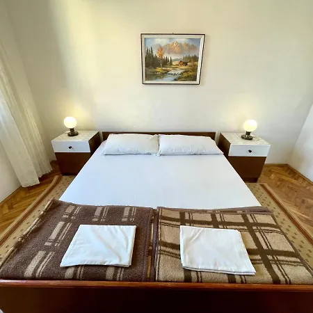 Apartmani Luky Dramalj Exterior foto