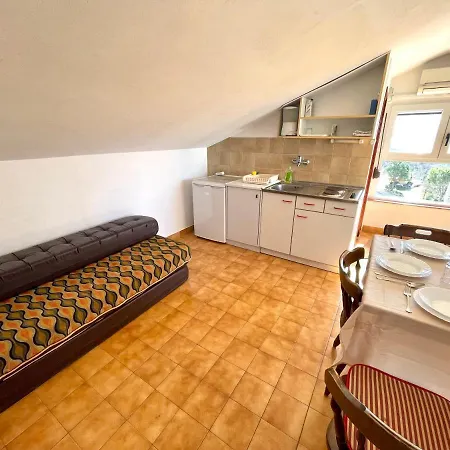 Apartmani Luky Dramalj Exterior foto