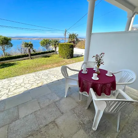 Apartmani Luky Dramalj Exterior foto