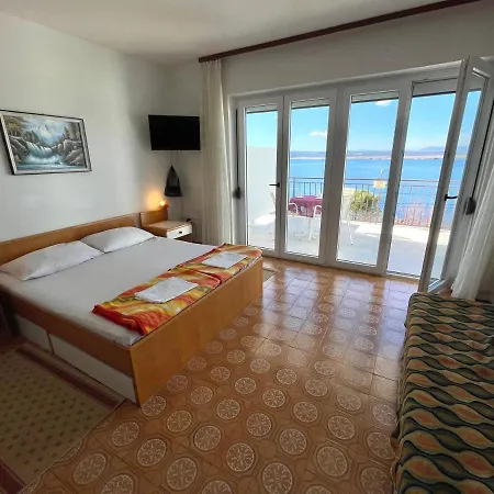 Apartmani Luky Dramalj Exterior foto