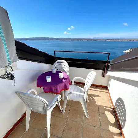 Apartmani Luky Dramalj Exterior foto