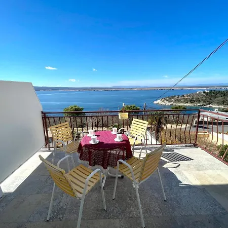 Apartmani Luky Dramalj Exterior foto