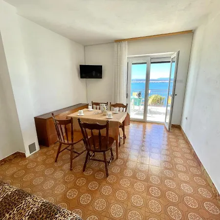 Apartmani Luky Dramalj Exterior foto