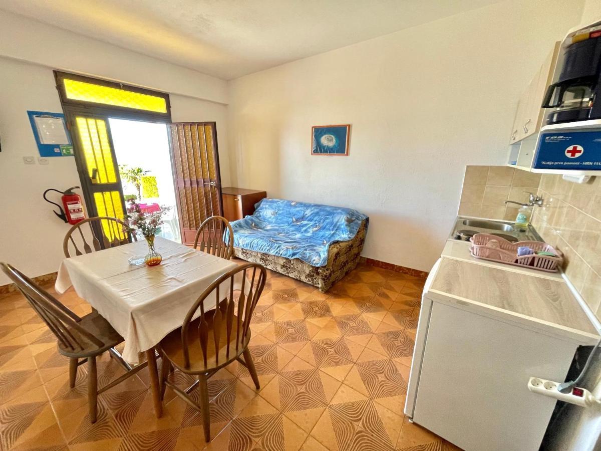 Luky Apartment *